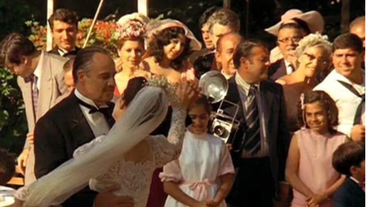 extras in films acted without direction