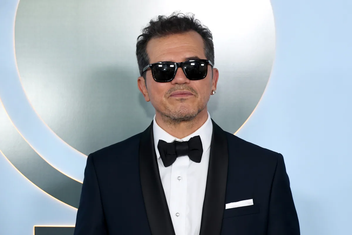 leguizamo produces cycling doc in colombia