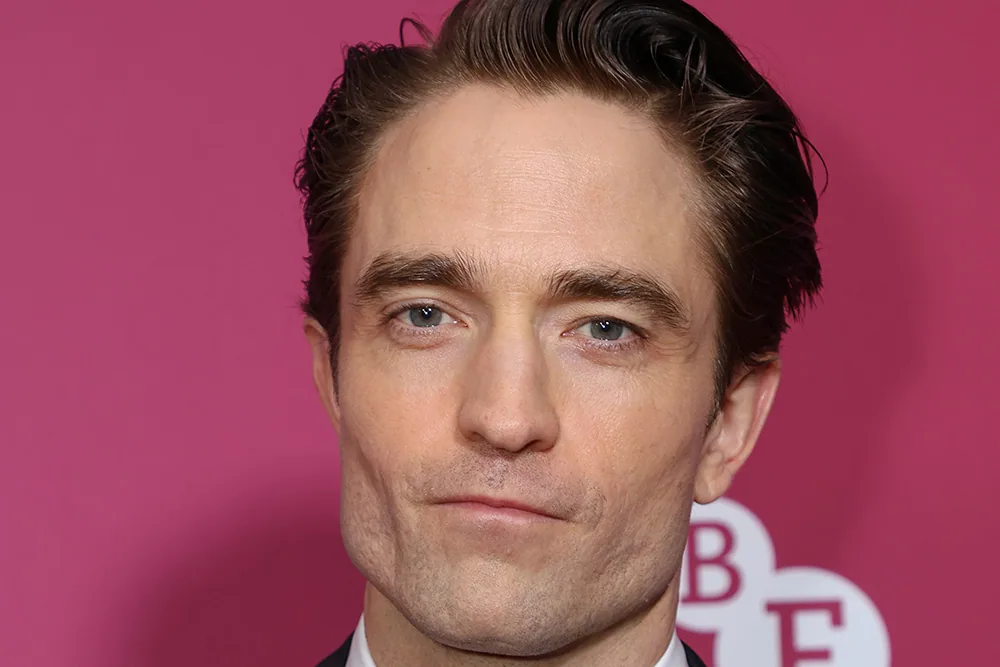 pattinson debuts new film at london fest